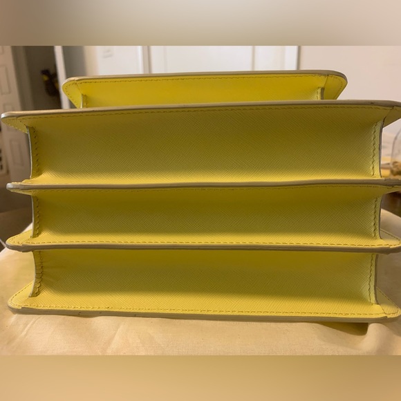 Marni yellow saffiano medium trunk bag - Picture 3 of 8